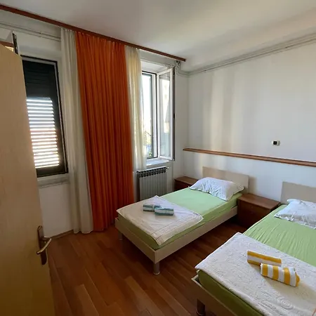 Apartmán Center - 5 Min Walk To Everything Important *